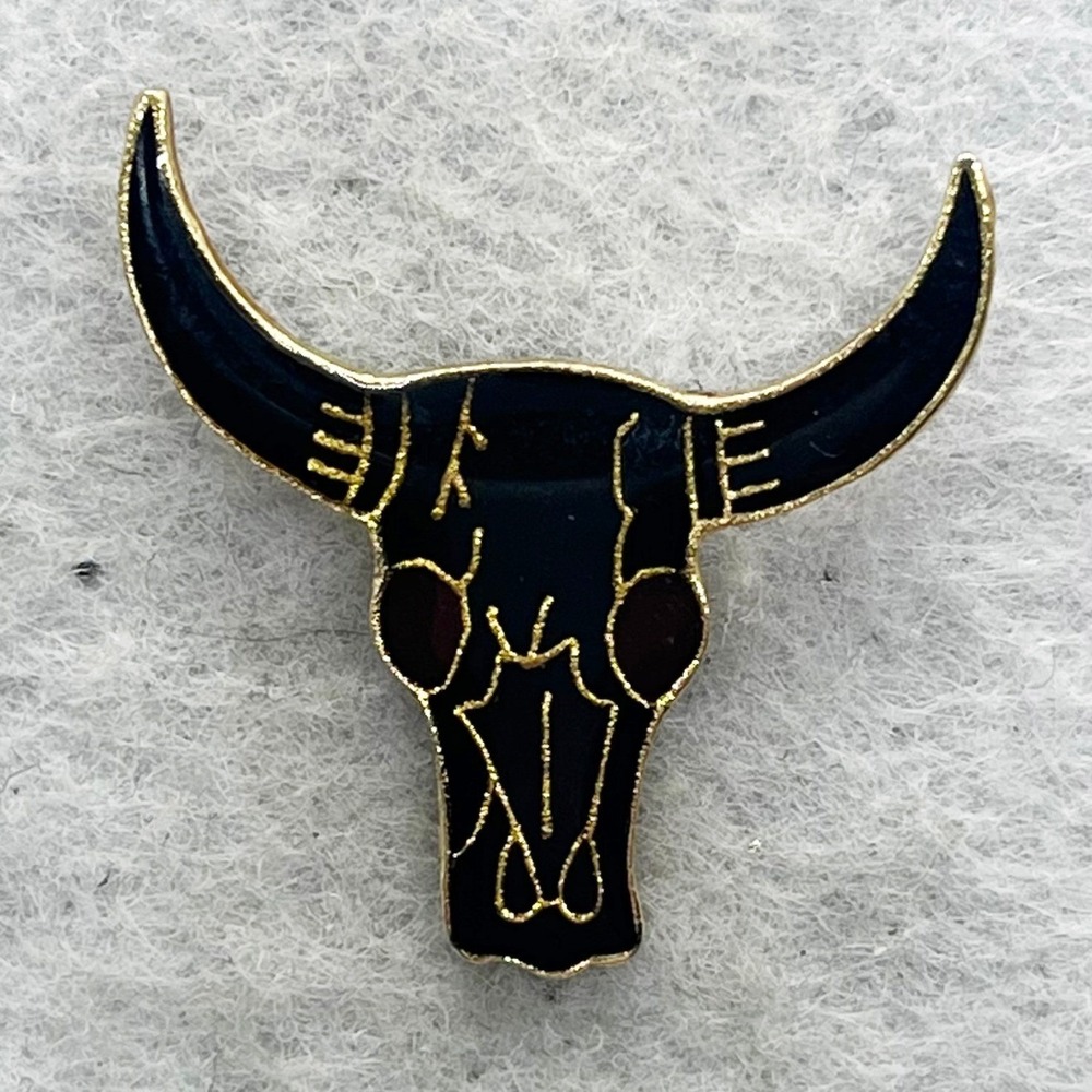 🔮 5/$25 Vintage Bull Horns Skull Pin